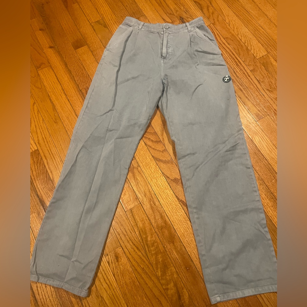 NWT High-Rise Relaxed Pleated Pants